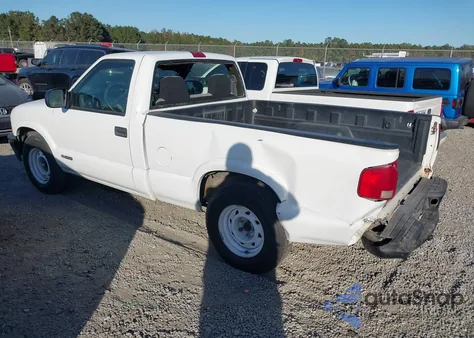 2002 Chevrolet S-10 z USA, uszkodzony, nr VIN 1GCCS145828207663